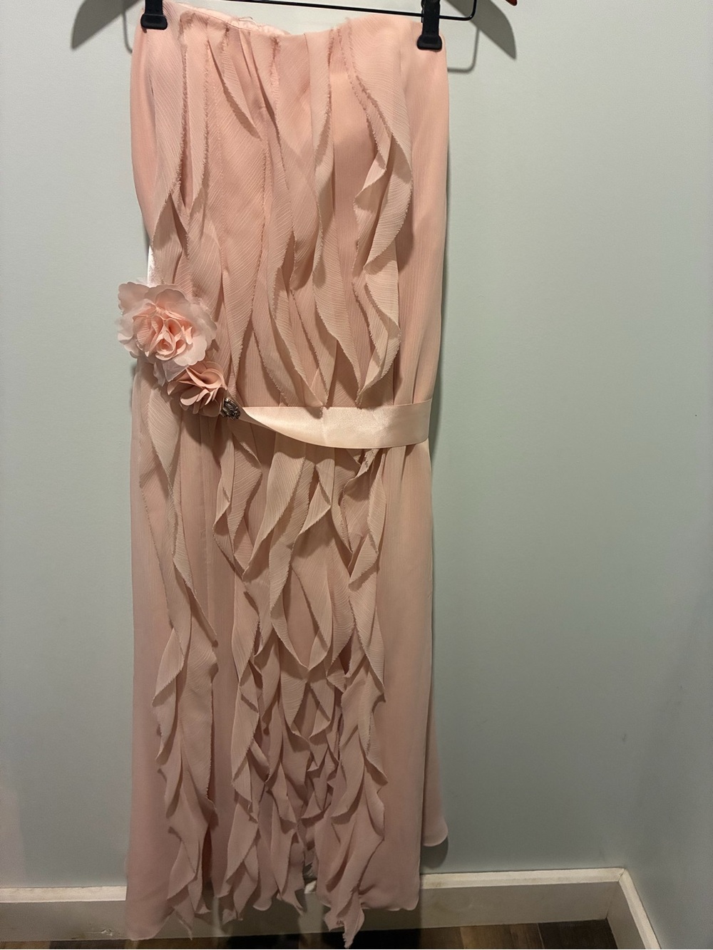 Vintage Y2K Vera Wang Blush Pink Cascading Ruffle Evening Gown Size 12